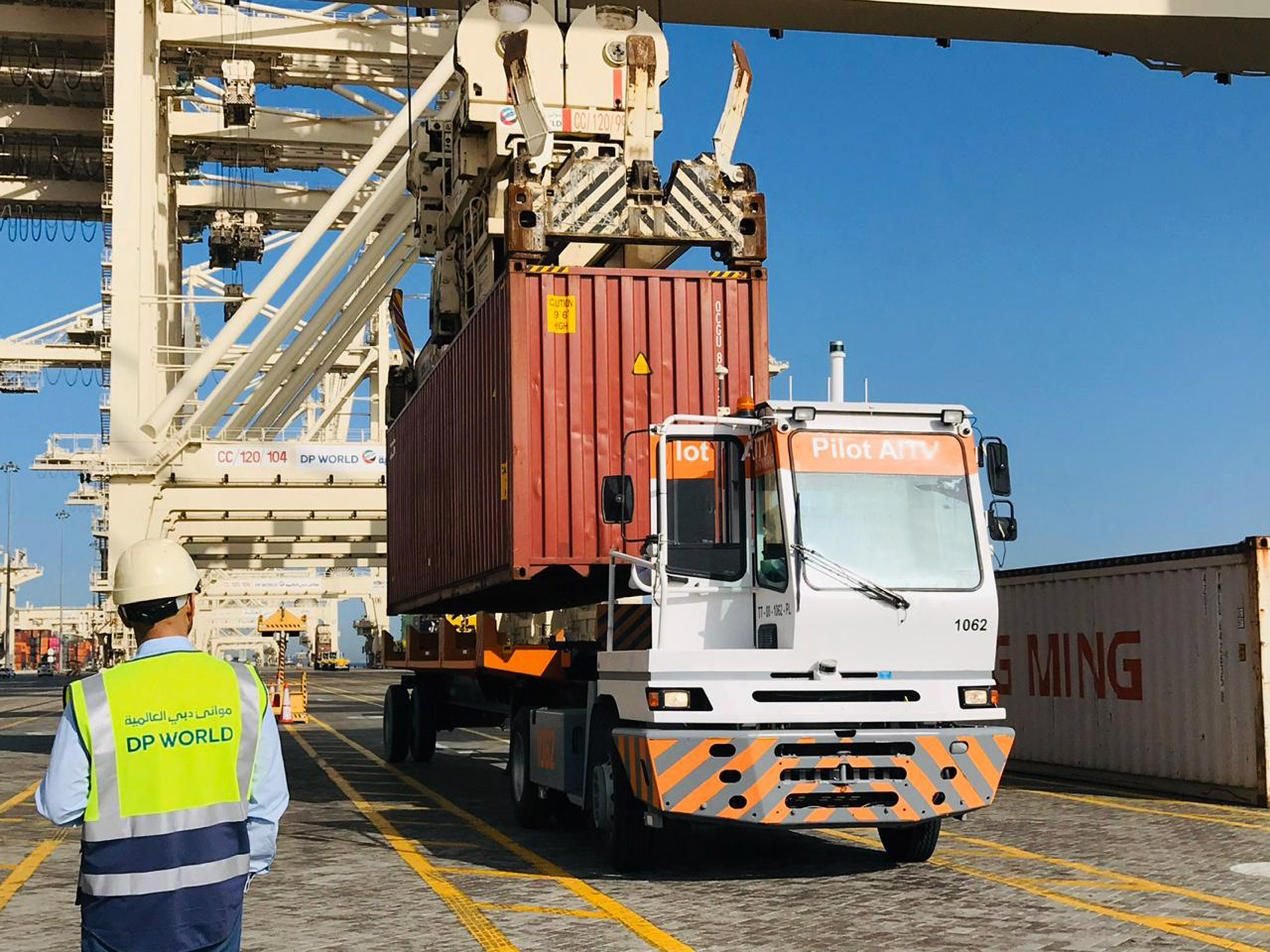 New autonomous vehicles to navigate their way around Middle East’s largest seaport using georeferencing technology from Xsens